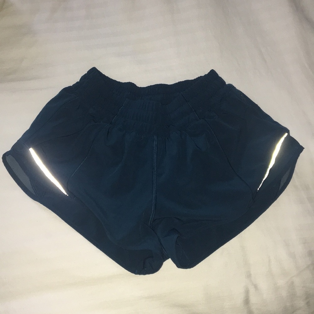 SOLD!! Lululemon Hotty Hot Shorts 2.5” inseam!